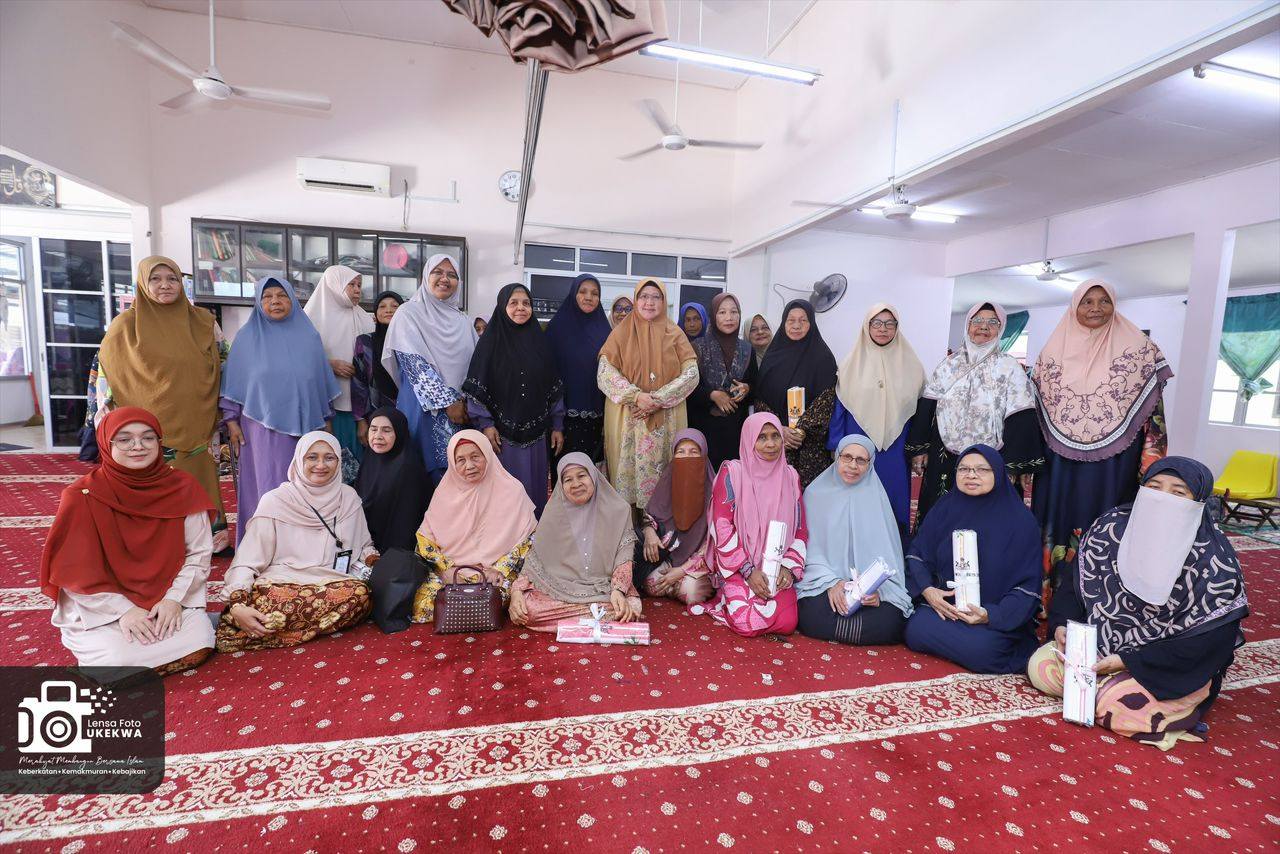 peserta wanita