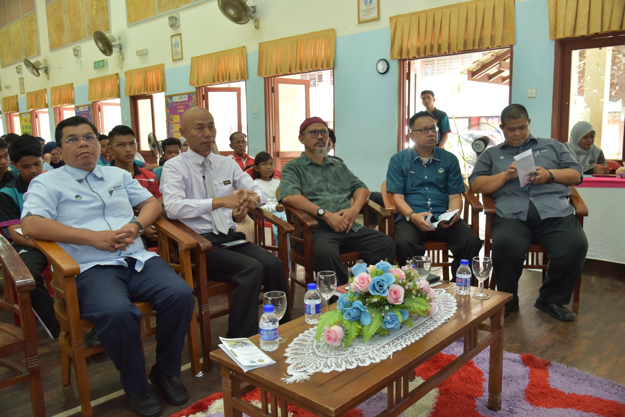 jawatankuasa majlis